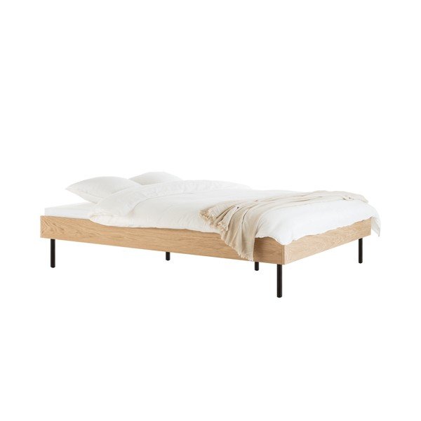 Letto matrimoniale di colore naturale con effetto rovere in truciolato senza testiera con rete inclusa 200x200 cm Streiko – noo.ma