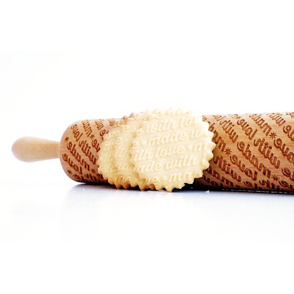 Mattarello con rilievo in legno Made With Love – Valek-image-1