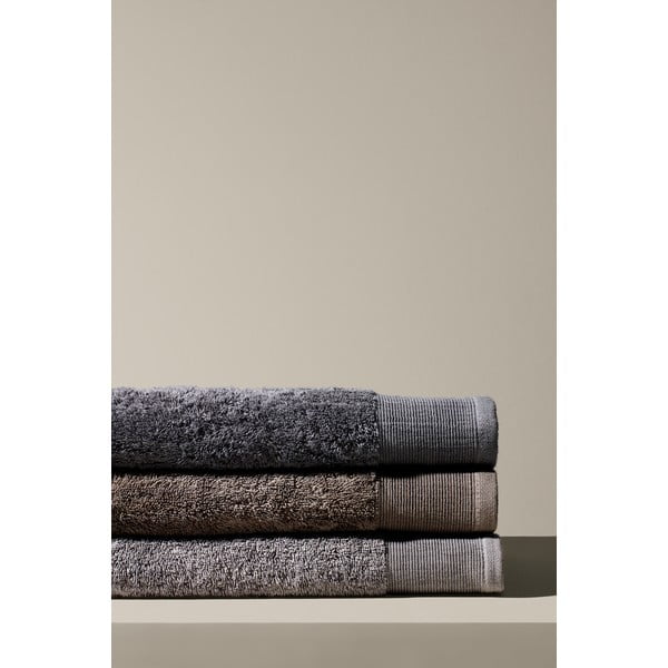 Telo da bagno in cotone grigio scuro, 140 x 70 cm - Blomus-image-1