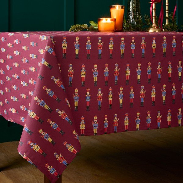 Tovaglia in cotone a tema natalizio 178x137 cm Christmas Nutcracker – Catherine Lansfield-image-1
