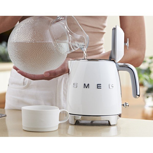 Bollitore bianco in acciaio inox 800 ml Retro Style - SMEG-image-1