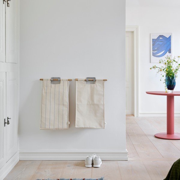 Cesta per il bucato da parete beige in tessuto BagUp – ReCollector-image-1