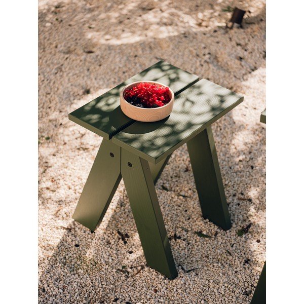 Sedia da esterno verde in legno massiccio Navo – noo.ma-image-1