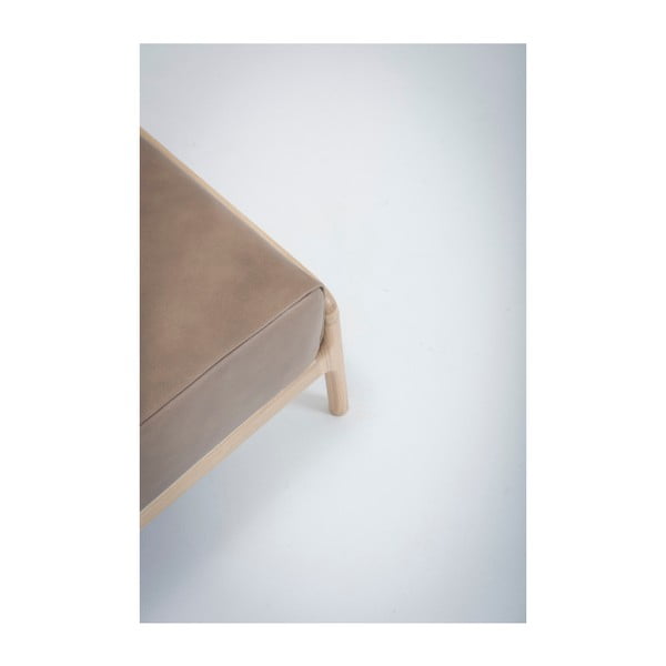 Poggiapiedi in pelle di bufalo marrone chiaro con struttura in rovere massiccio Fawn - Gazzda-image-4