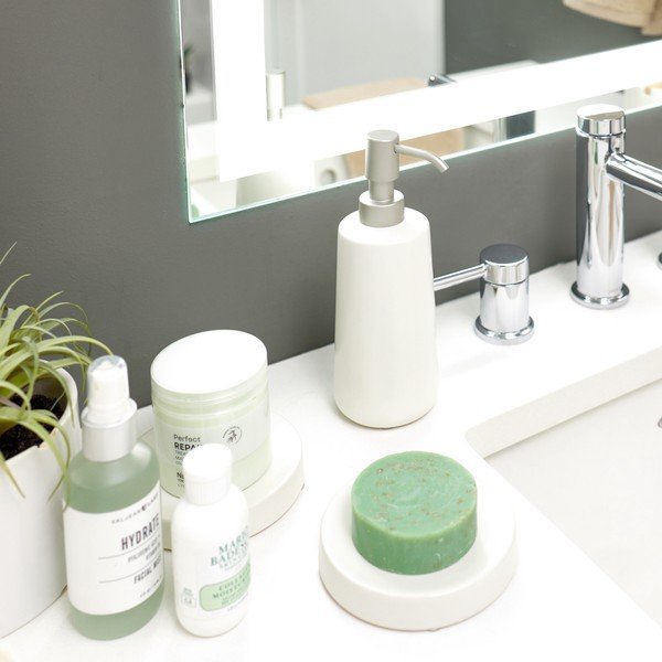 Dispenser di sapone in ceramica bianca Vanity Eco - iDesign-image-2