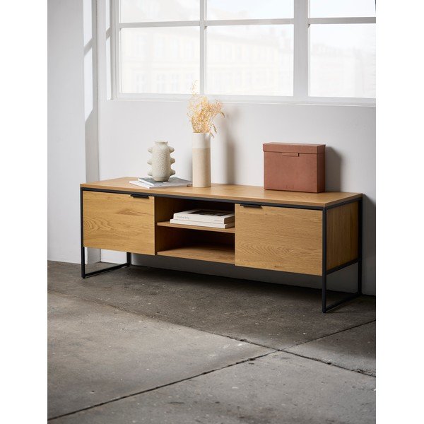 Mobile TV di colore naturale con effetto rovere 155x55x45 cm Cesura – Unique Furniture-image-1
