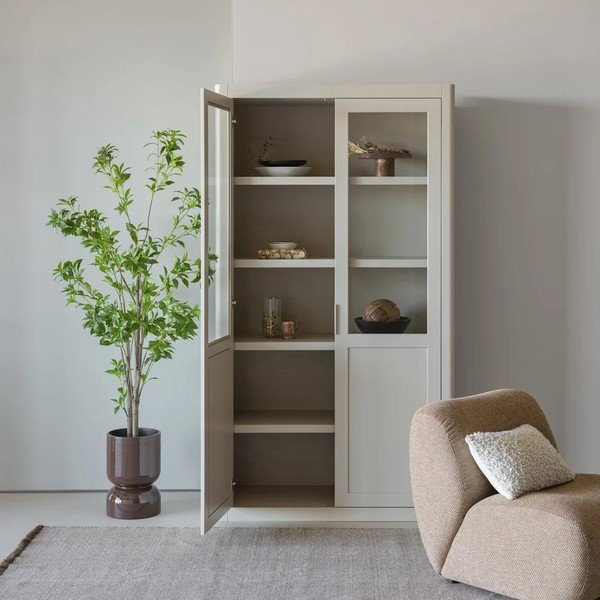 Vetrina grigio chiaro in pino massiccio 120x217x48 cm Gunnar – WOOOD-image-1