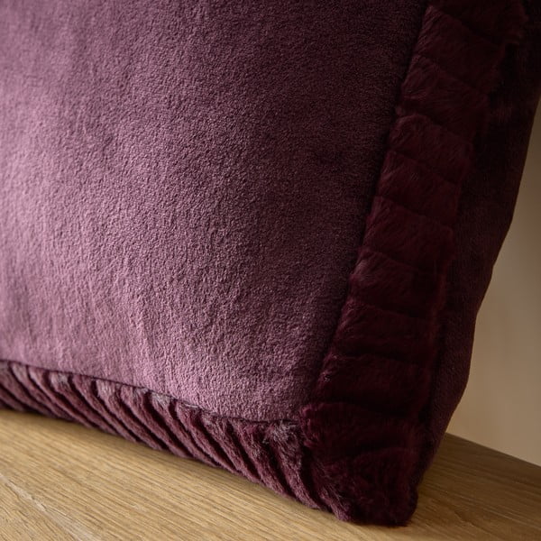Cuscino decorativo in micropile 55x55 cm Velvet and Faux Fur – Catherine Lansfield-image-2