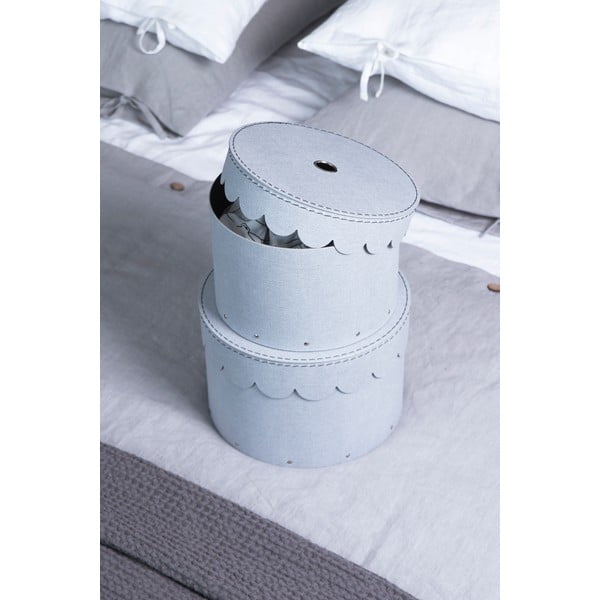Scatole di cartone grigio chiaro con coperchio in set di 2 pezzi ø 26x17,5 cm Wilma - Bigso Box of Sweden-image-1