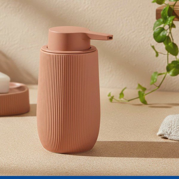 Dispenser per sapone marrone in plastica 400 ml Fablo – Wenko-image-1