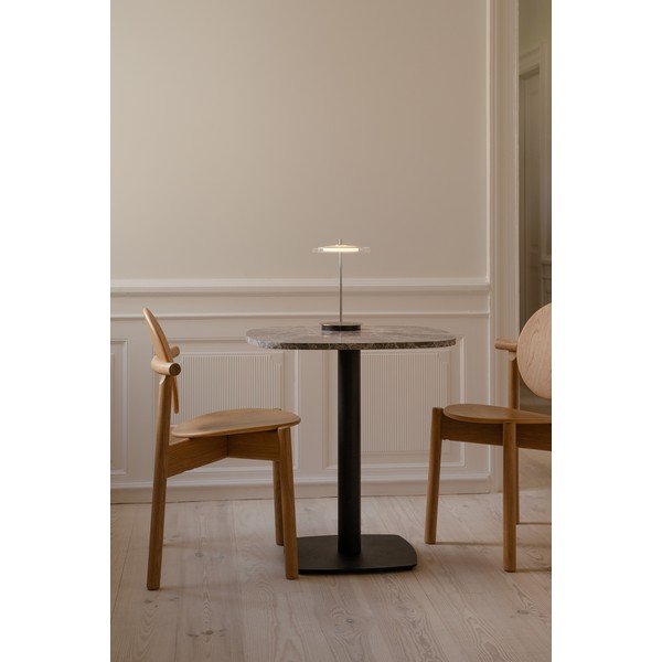 Lampada da tavolo LED argentata in acciaio con paralume in vetro con porta USB (altezza totale 31 cm) Asteria Move – UMAGE-image-2