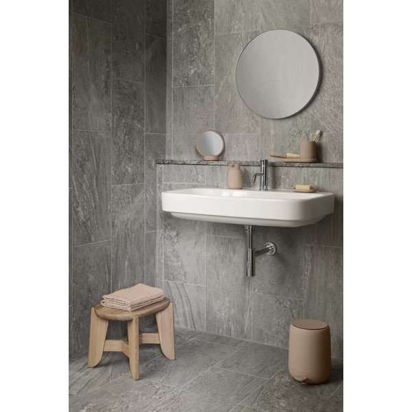 Sgabello in legno di quercia in colore naturale Eli - Blomus-image-4