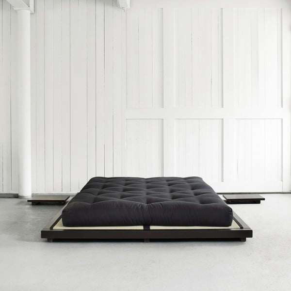 Letto matrimoniale in pino con materasso e tatami Dock Comfort Mat nero/nero, 160 x 200 cm - Karup Design-image-1