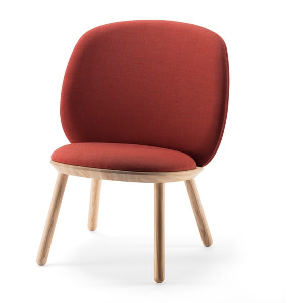 Poltrona marrone cognac con struttura in legno di frassino e dettagli in pelle Naïve - EMKO-image-4