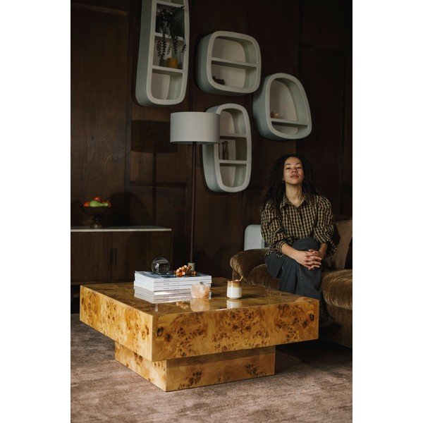 Tavolino da salotto di colore naturale con effetto noce 90x90 cm Quinn – Dutchbone-image-1