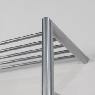 Appendiabiti da parete in metallo color argento con ripiano Smooth - Spinder Design