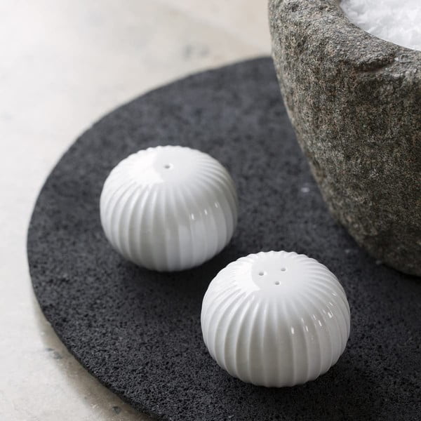 Saliera e pepiera Hammershøi – Kähler Design-image-1