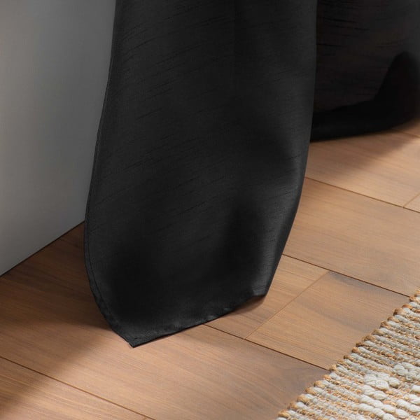 Tenda nera in microsatinato 140x240 cm Shana – douceur d'intérieur-image-3