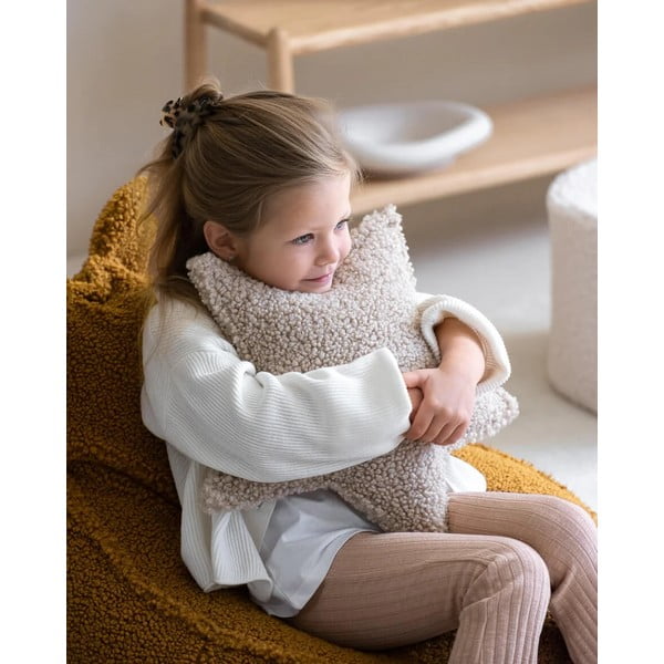 Cuscino per divano da bambini marrone chiaro con rivestimento in bouclé Star – Wigiwama-image-1