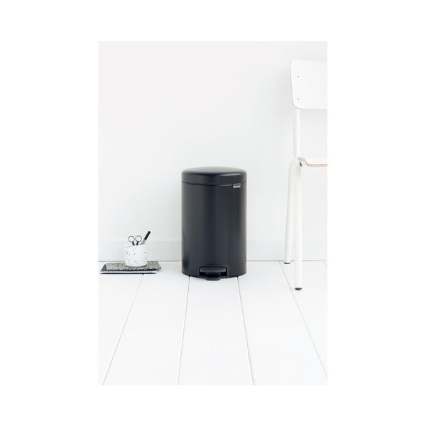 Černý pedálový odpadkový koš Brabantia Newicon, 12 l-image-2