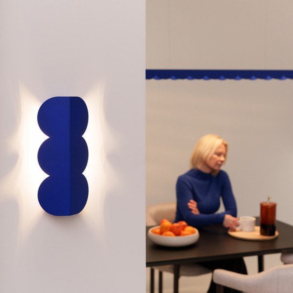 Lampada da parete blu scuro in alluminio BISCUIT – Thoro-image-1