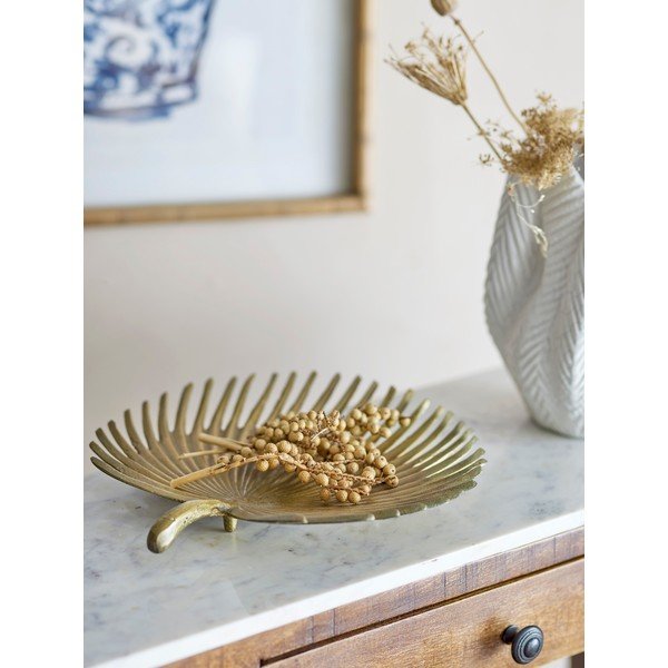 Vassoio decorativo in metallo Lillie - Bloomingville-image-1