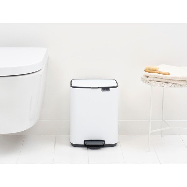 Cestino per la spazzatura bianco in acciaio con pedale 7 l Bo – Brabantia-image-2