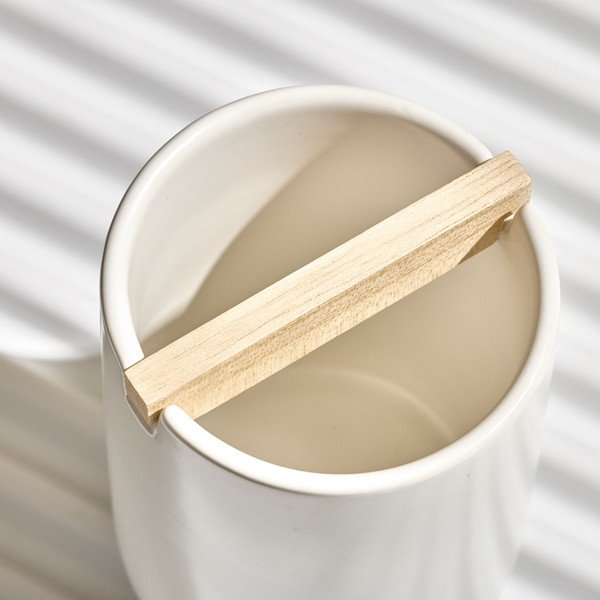 Tazza in ceramica bianca per spazzolini da denti Eco Vanity - iDesign-image-1