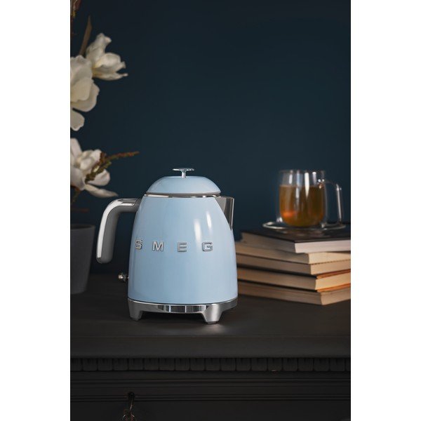 Teiera in acciaio inox azzurro 800 ml Retro Style - SMEG-image-4