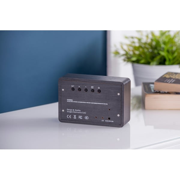 Sveglia nera con display a LED bianchi Brick Click Clock - Gingko-image-1