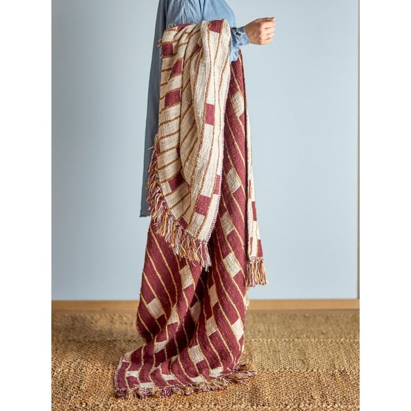 Coperta rossa e beige in misto cotone 130x160 cm Cang – Bloomingville-image-1