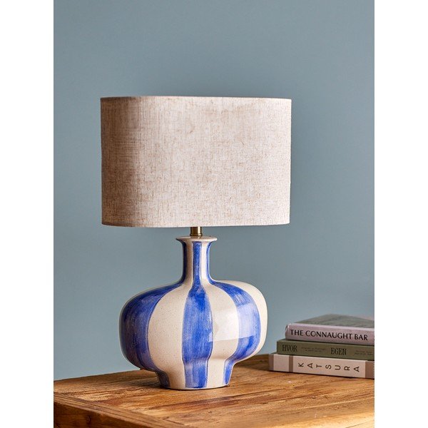 Lampada da tavolo in ceramica con paralume in tessuto (altezza totale 46 cm) Alida – Bloomingville-image-4
