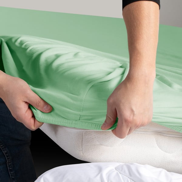 Lenzuolo con angoli verde chiaro in jersey 140x200 cm Amber – Restilo-image-3
