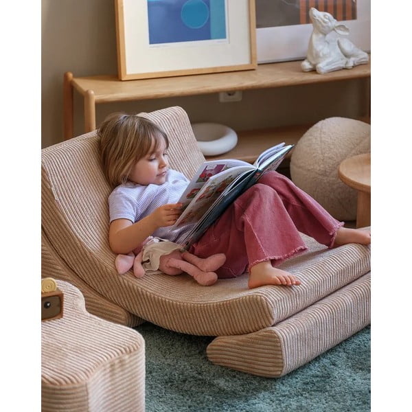 Poltrona per bambini marrone chiaro con rivestimento in velluto a coste Moon – Wigiwama-image-1