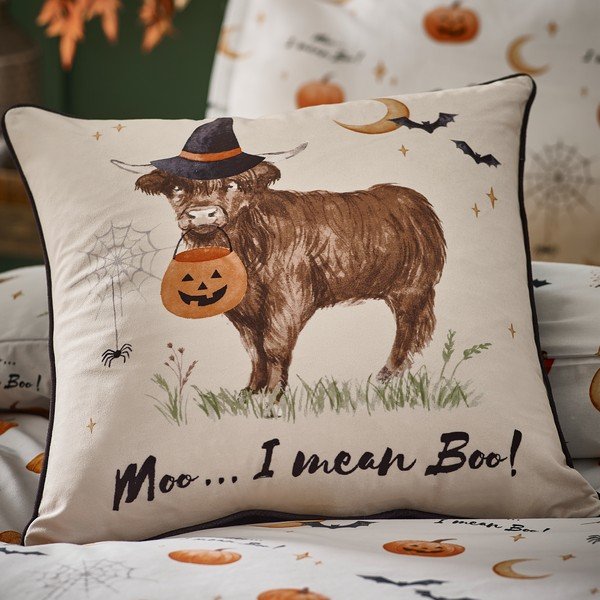 Cuscino decorativo a tema Halloween 45x45 cm Halloween Highland Cow – Catherine Lansfield-image-1