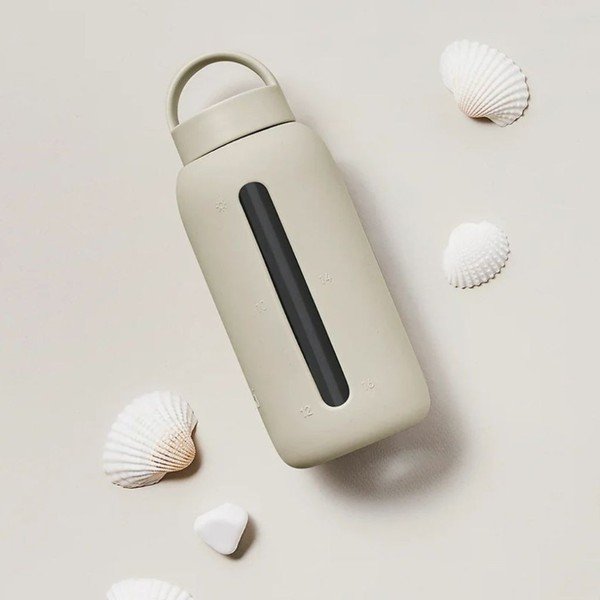 Bottiglia bottiglia da viaggio color crema 720 ml Summer Sand – Muuki-image-1