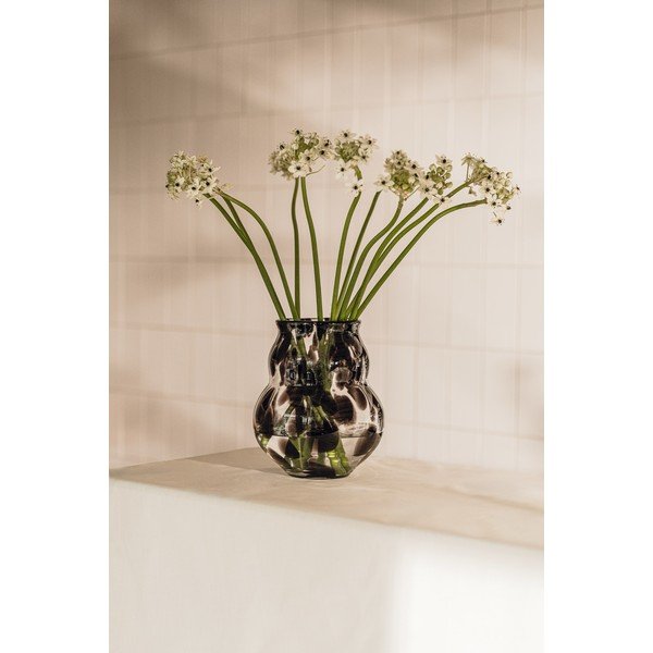 Vaso marrone scuro in vetro fatto a mano (altezza totale 22 cm) Dam – noo.ma-image-1