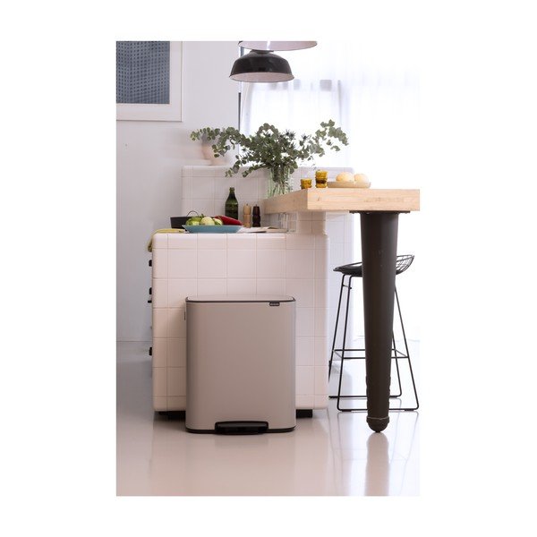 Cestino per la spazzatura grigio chiaro in acciaio per raccolta differenziata/con pedale 2x30 l Bo – Brabantia-image-1