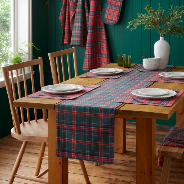 Runner in cotone a tema natalizio 220x32 cm Christmas Tartan Check – Catherine Lansfield-image-2