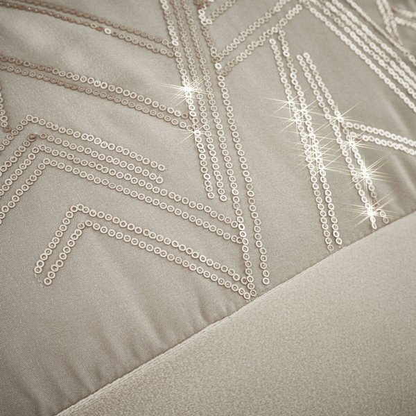 Copriletto trapuntato in velluto beige per letto matrimoniale 220x230 cm Sparkle - Catherine Lansfield-image-1
