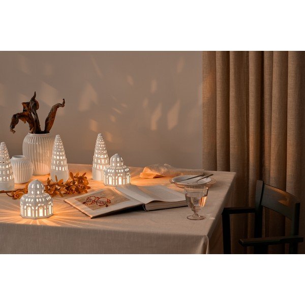 Portacandele natalizio in ceramica bianca Lighthouse, ø 9 cm Urbania Lighthouse High Tower - Kähler Design-image-1