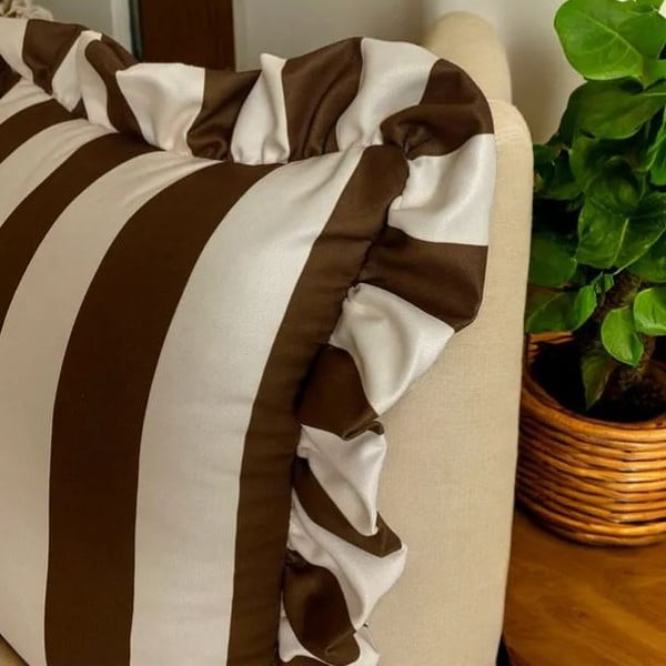 Federa decorativa 45x45 cm Ruffled – Mila Home-image-2