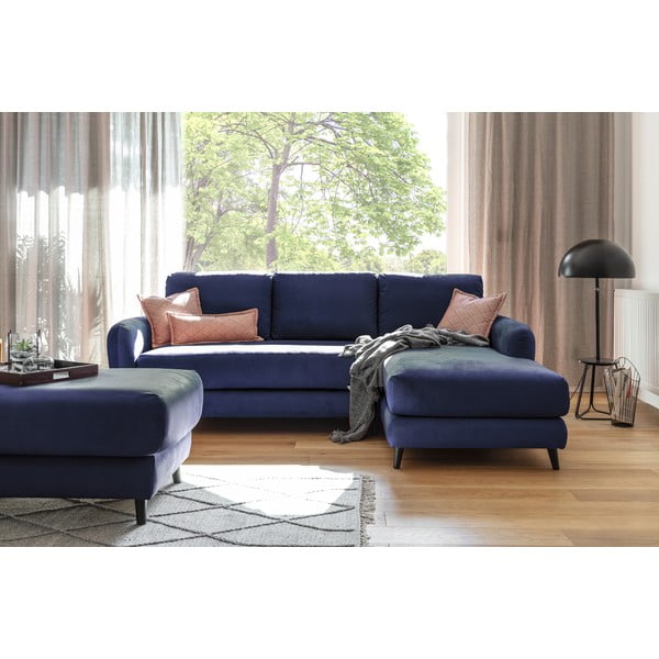 Divano angolare in velluto blu navy con poggiapiedi, angolo destro Cosy Claire - Miuform-image-3