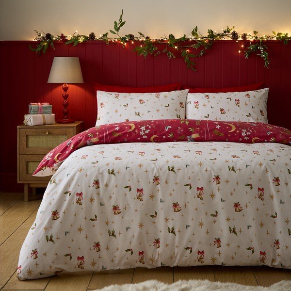 Set copripiumino e federa rosso per letto singolo 135x200 cm Christmas Enchanted Twilight – Catherine Lansfield-image-1