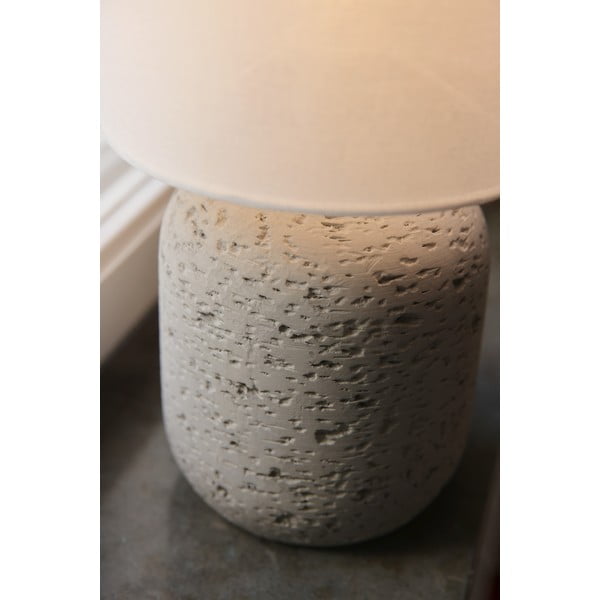 Lampada da tavolo grigia con paralume in tessuto (altezza totale 33 cm) Montagna – Markslöjd-image-3