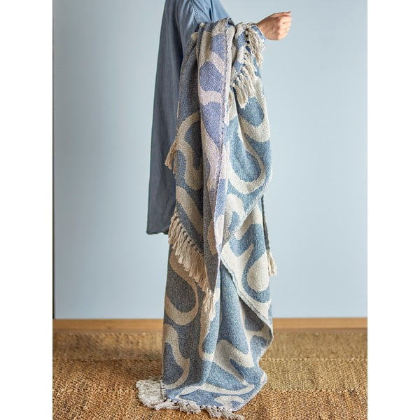 Coperta blu e beige in cotone riciclato 130x160 cm Salobre – Bloomingville-image-1