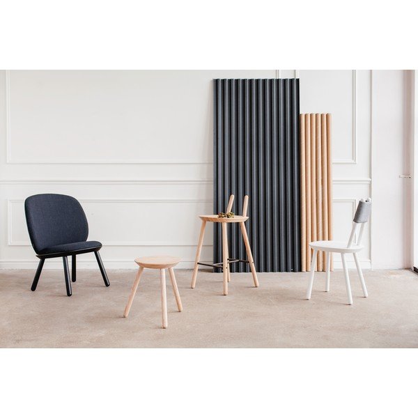 Poltrona nera con struttura in frassino e dettagli in pelle Naïve - EMKO-image-1