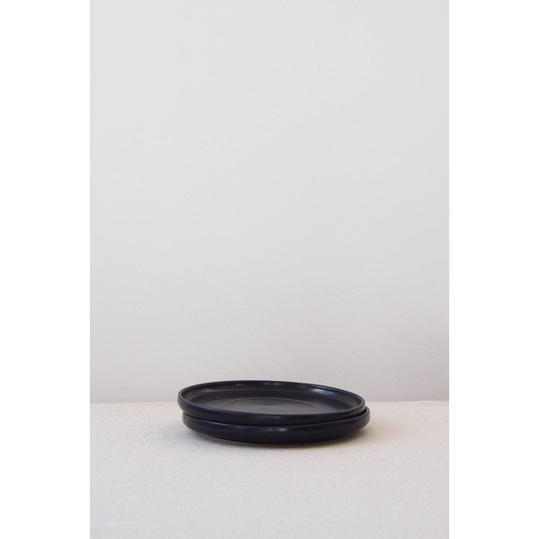Piatto piccolo in gres nero, ø 20 cm Luna - ÅOOMI-image-1