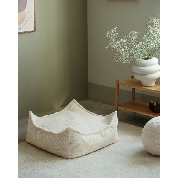 Pouf a sacco per bambini color crema con rivestimento in bouclé Square – Wigiwama-image-1