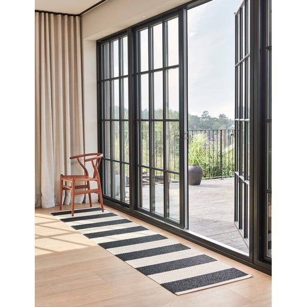 Passatoia da interno/esterno bianca e nera 70x300 cm Bob Black Vanilla – Pappelina-image-1